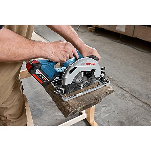 Cordless hand-held circular saw GKS 18V-57 G, 18 V Anwendung 1