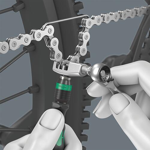 Bicycle set chain riveter workshop set, 20 pieces Anwendung 2
