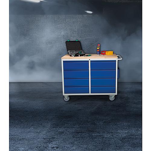 BASIC-7 series assembly trolley with 8 drawers Anwendung 1