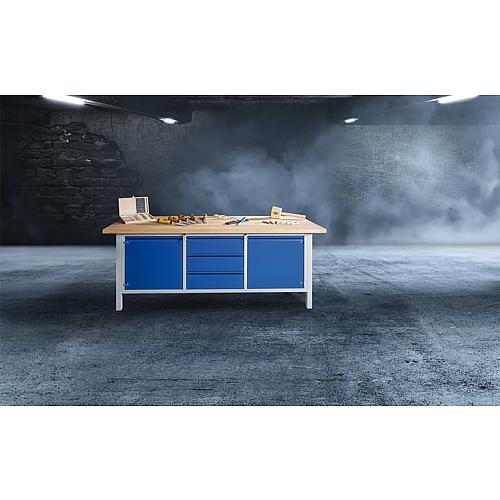 Workbenches series BASIC-8 with 3 drawers and 2 wing doors with solid beech worktop, 40 mm Anwendung 3