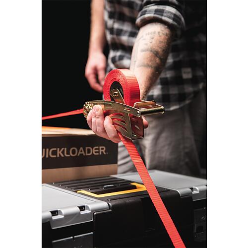 Lashing strap with roll-up mechanism, one-piece Anwendung 1